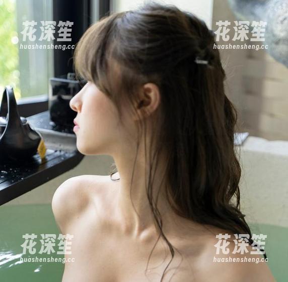 Myung Ah Myung Ah的睡衣美图:让人羞涩也让人好奇的资源库